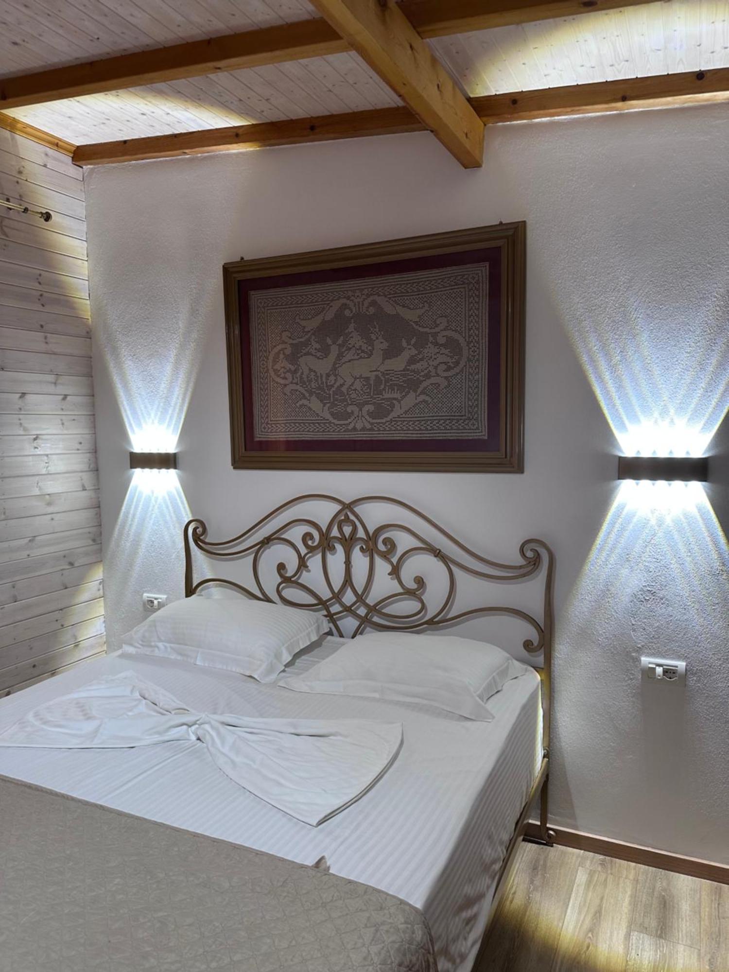 Nashos Bungalows Himare Fshat 外观 照片